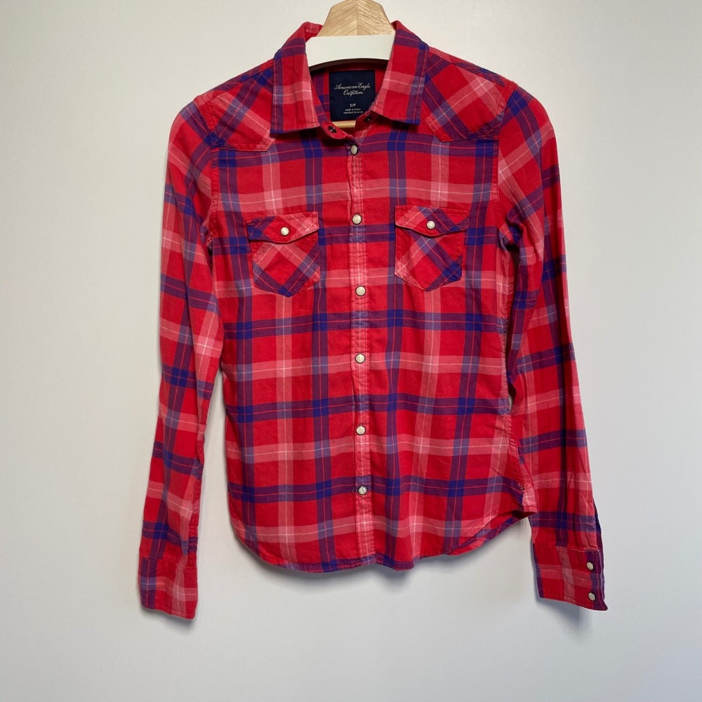 American Eagle Western Plaid Pearl Snap Button Shirt Womens Size S Red Pink